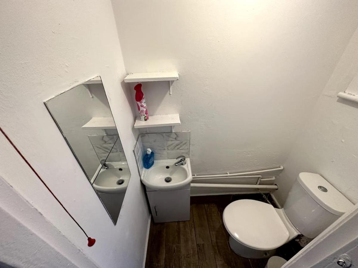 Wonderful 2 Bedroom On Tower Bridge 런던 외부 사진