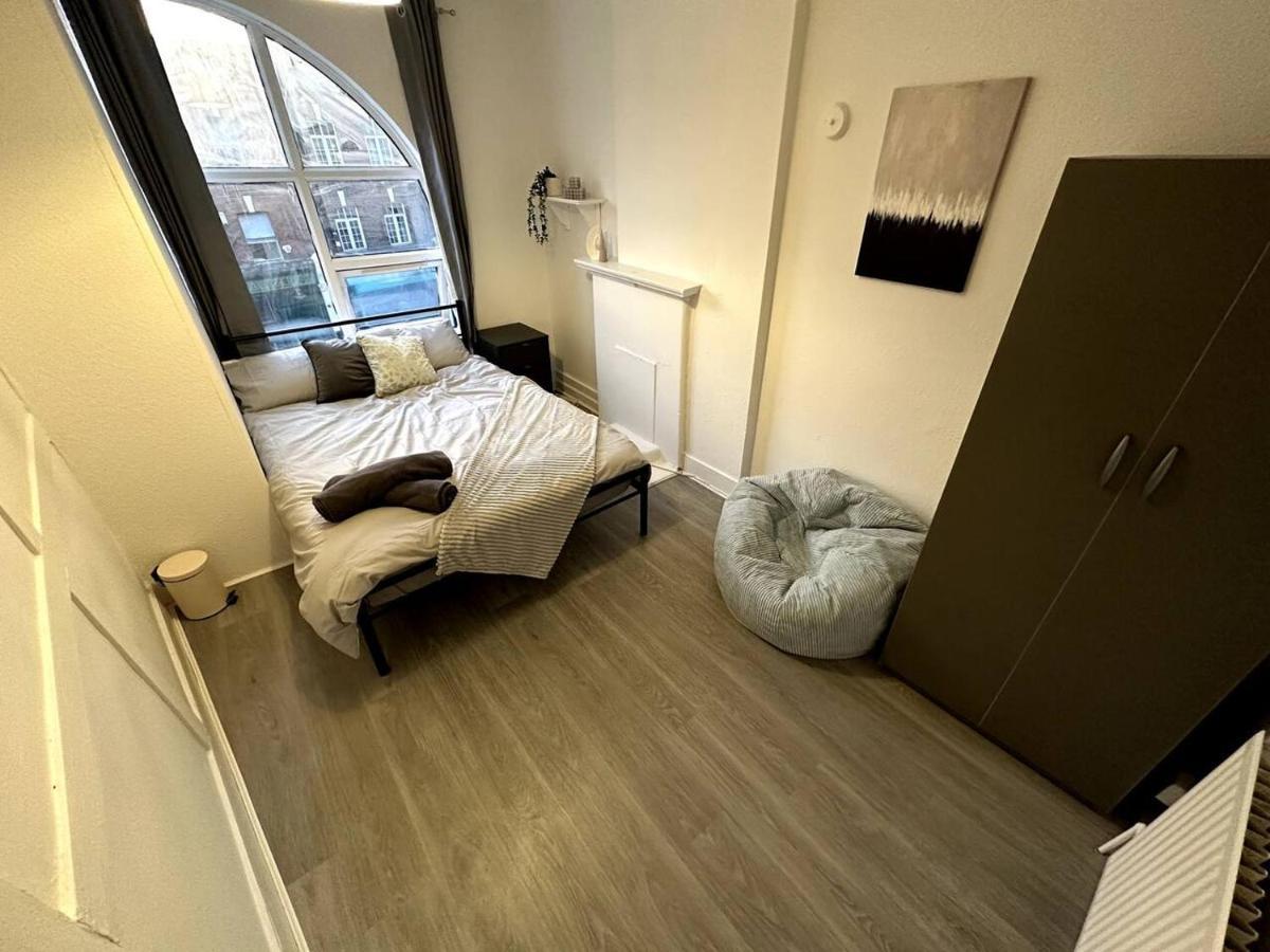 Wonderful 2 Bedroom On Tower Bridge 런던 외부 사진